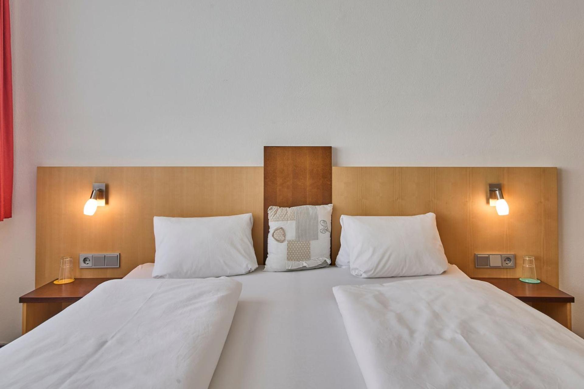 Hotel Garni Tirol Walchsee Room photo