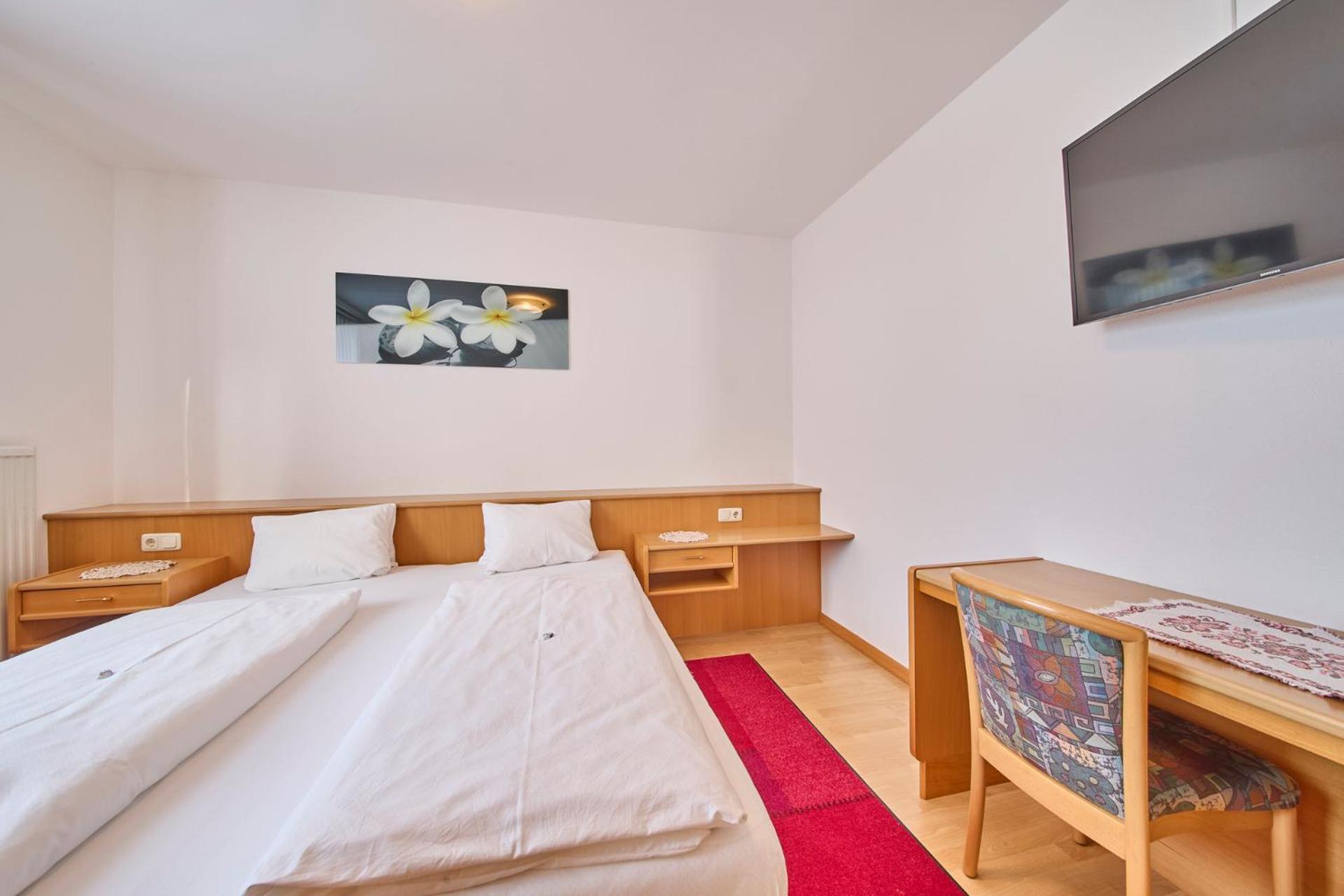 Hotel Garni Tirol Walchsee Room photo